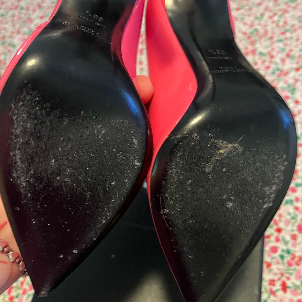 Saint Laurent Vibrant Pink Heels - Picture 4 of 5